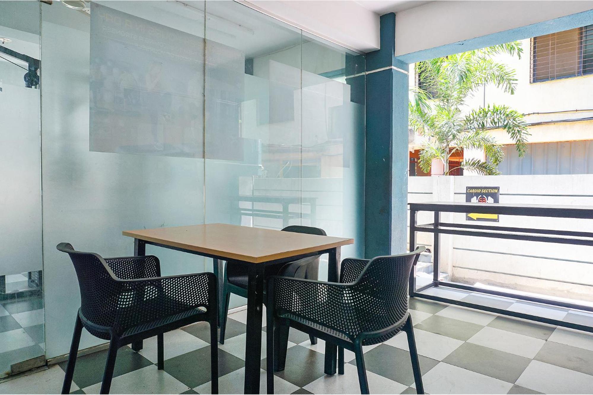 Fabhotel Aura Homes - Nr Khandoba Mandir Pimpri-Chinchwad Exterior foto